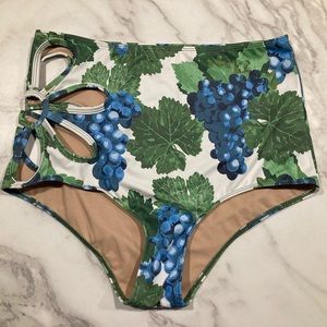 Kortni Jeane Grapevine Flower Cutout Bottoms